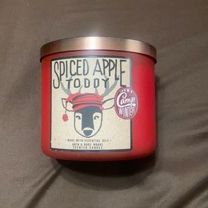 never lit “spiced apple toddy” B&BW Candle